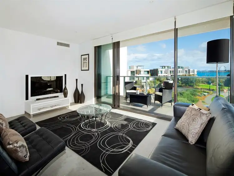101/159 Beach St, Port Melbourne VIC