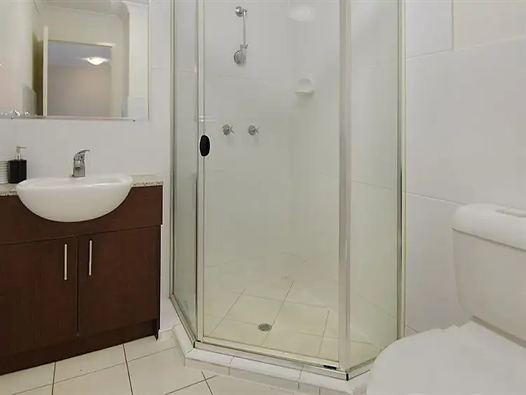 Sixth view of Homely townhouse listing, 33/48 Lisburn St, East Brisbane QLD