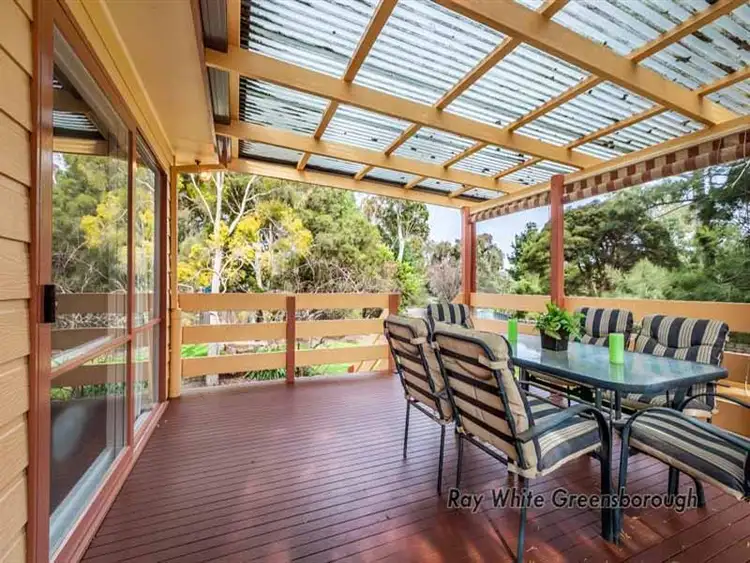 Fourth view of Homely house listing, 3 Kallay Ct, Viewbank VIC