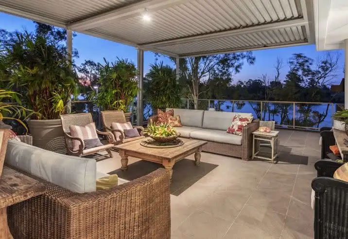 101/205 King Arthur Terrace, Tennyson QLD 4105
