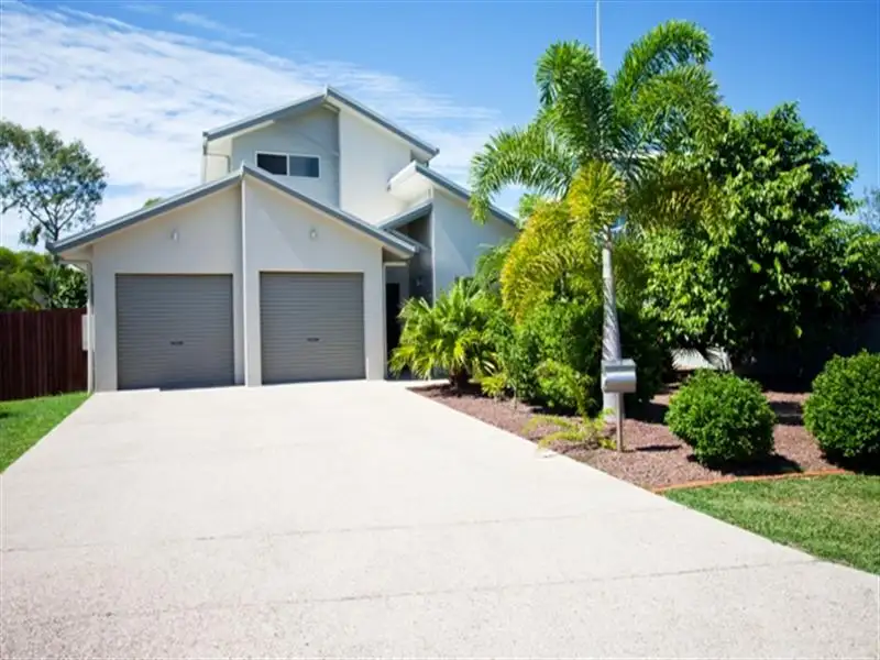 Main view of Homely house listing, 17 Seafarer Ct, Blacks Beach QLD