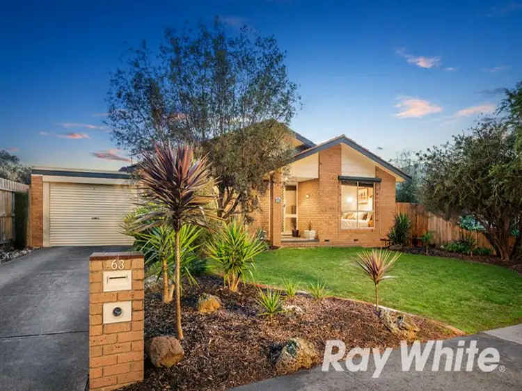 63 Balladonia Rd, Rowville VIC