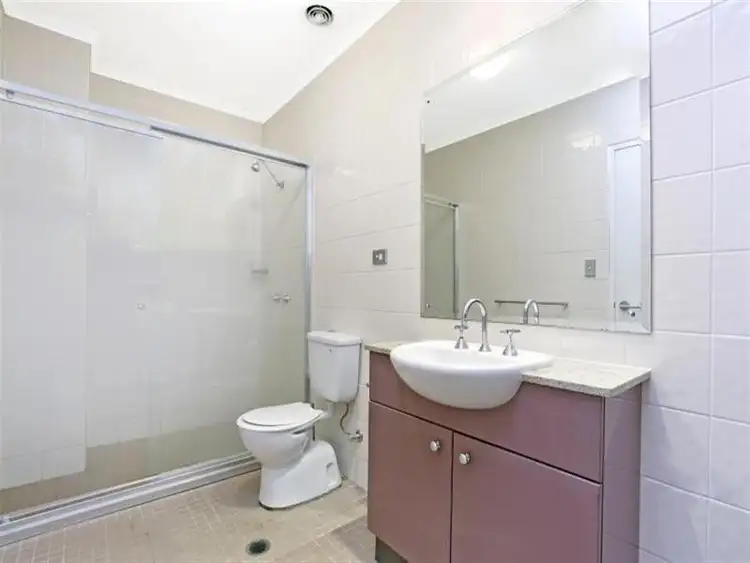 Fourth view of Homely apartment listing, 27/4 Gillespie Ave, Alexandria NSW