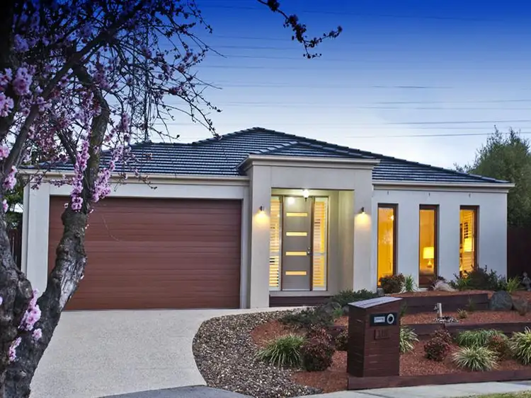 11B Cuthbert Ct, Wheelers Hill VIC