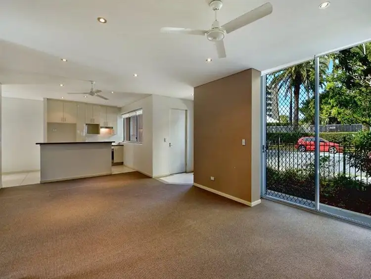 1 Aqua St, Southport QLD