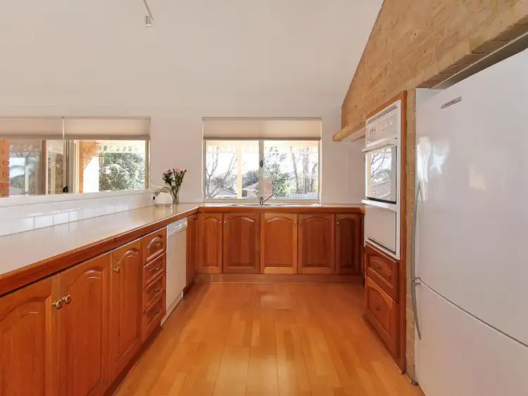 Seventh view of Homely house listing, 6 Huron Ct, Leeming WA