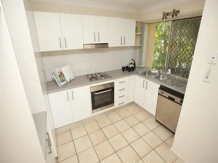 Fourth view of Homely apartment listing, 2/21 Richmond Rd, Morningside QLD
