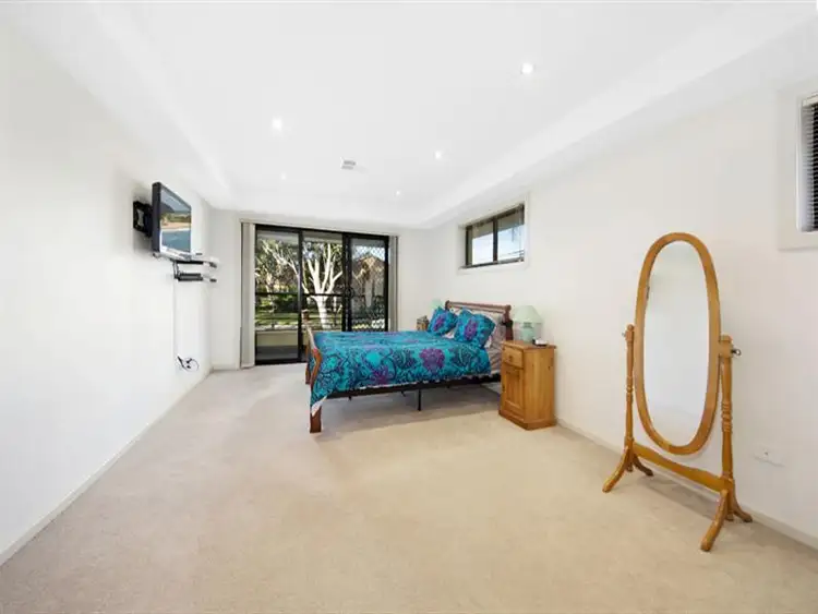 Sixth view of Homely house listing, 16 Byron Pl, Illawong NSW
