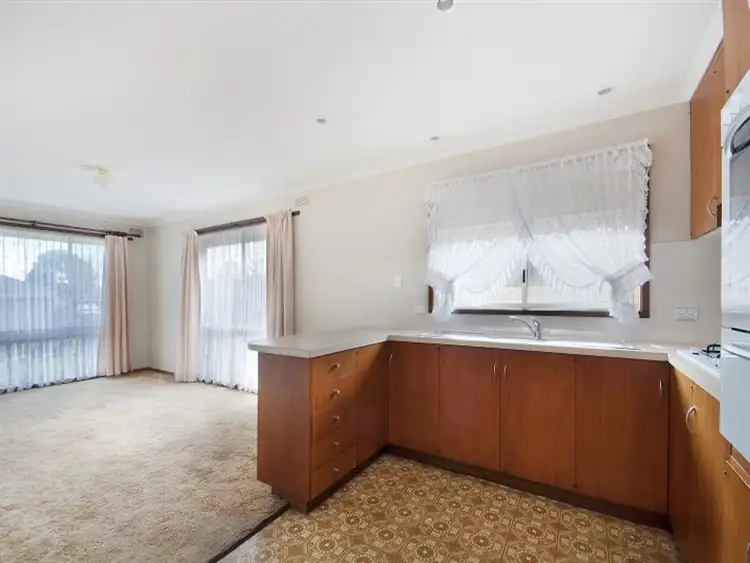 Fifth view of Homely house listing, 4 Nayler Cres, Warrnambool VIC