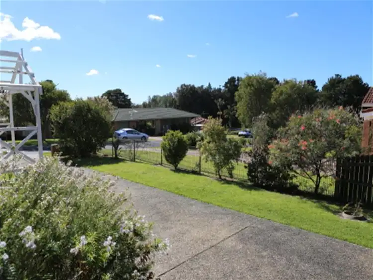 Seventh view of Homely house listing, 10 Emma Cl, Dalmeny NSW