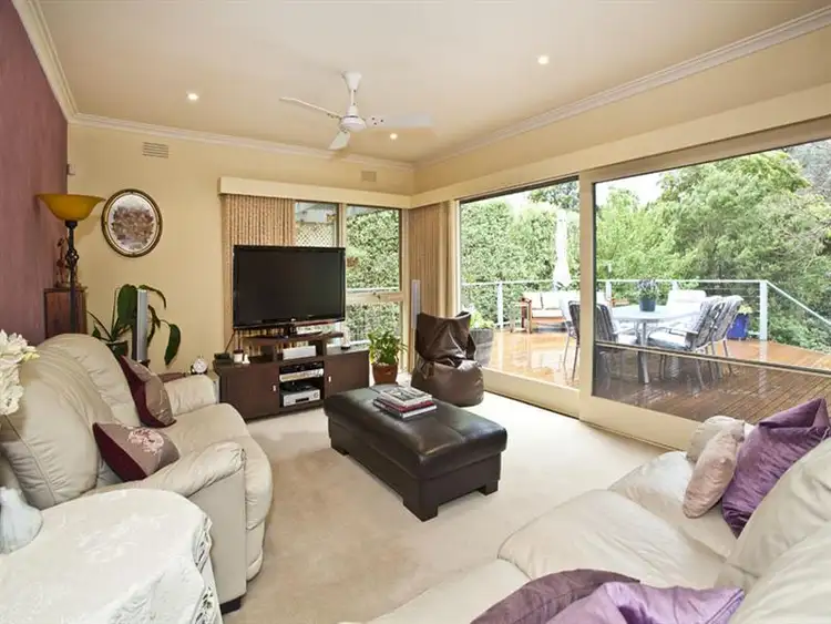 Fifth view of Homely house listing, 2 Terama Ct, Glen Waverley VIC