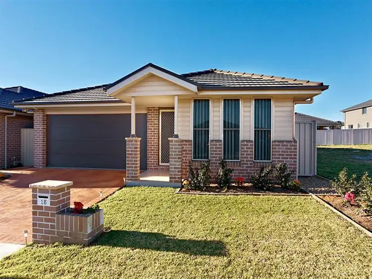 13 Garton Rd, Spring Farm NSW