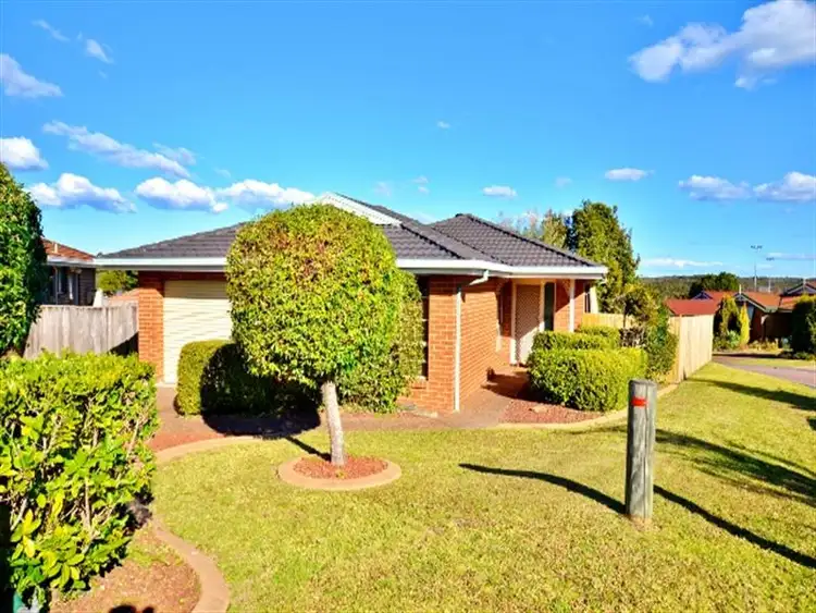 11 Cypress Cl, Blue Haven NSW