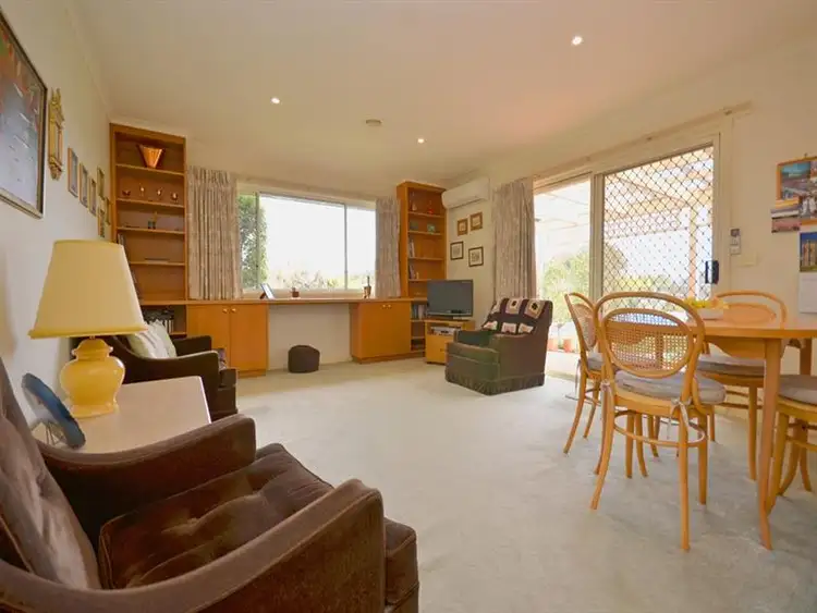 Sixth view of Homely house listing, 8 Lemuela Ct, Invermay Park VIC