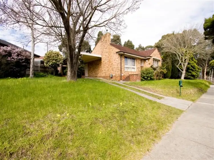 35 Inverness Ave, Burwood VIC