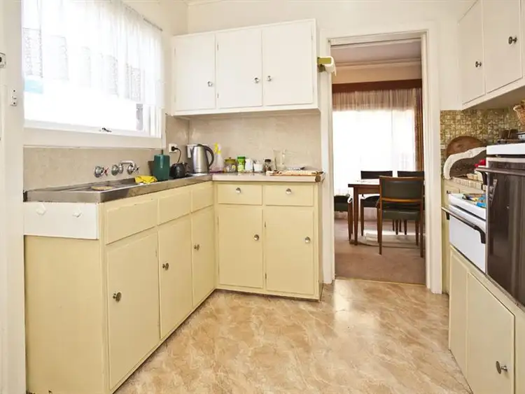 Second view of Homely house listing, 10 Lewis St, Mount Waverley VIC