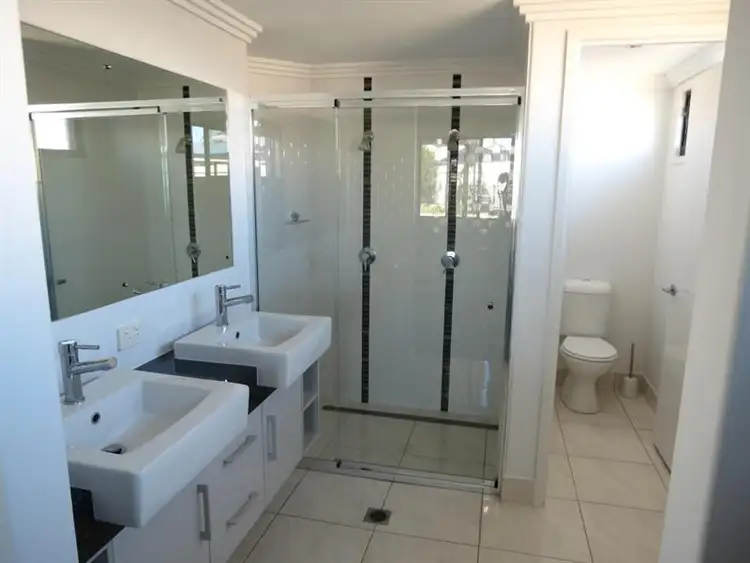 Sixth view of Homely house listing, 3 Morgan Pl, Emerald QLD