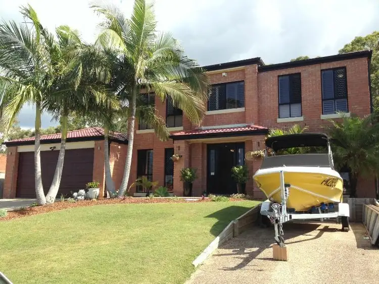 19 Urangan Ct, Helensvale QLD