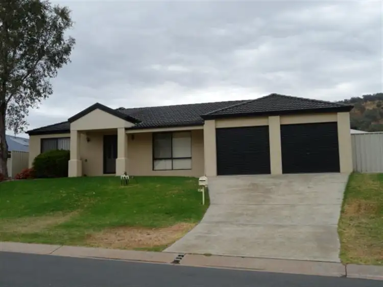 14 Montclair Ave, Wodonga VIC
