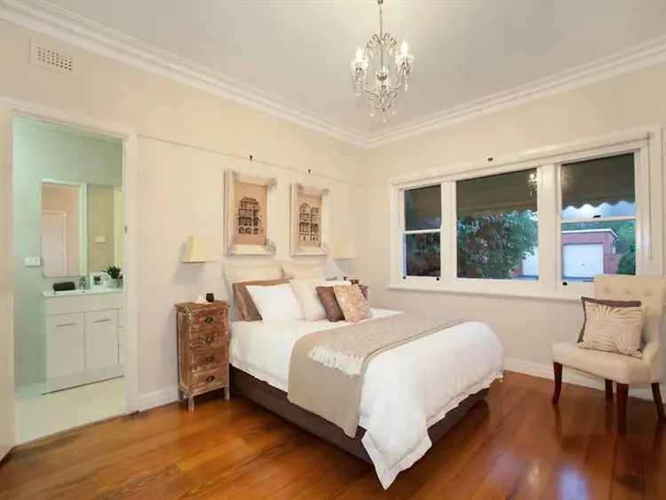 Fifth view of Homely house listing, 10A Dallas Ave, Hughesdale VIC