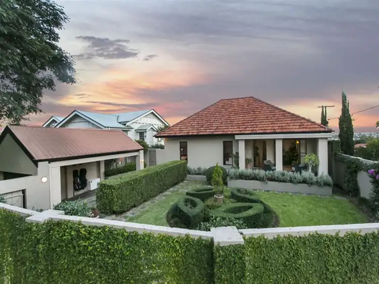 58 Highcrest Ave, Wavell Heights QLD