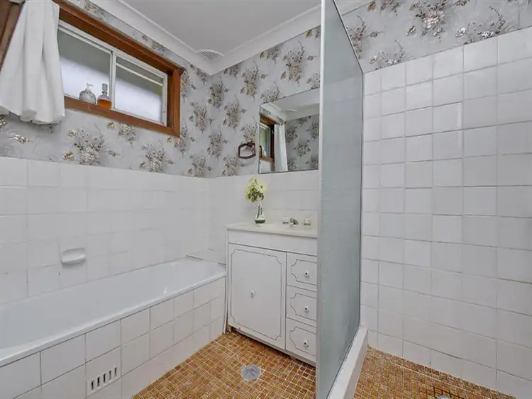 Sixth view of Homely house listing, 1 Caldarra Pl, Westleigh NSW