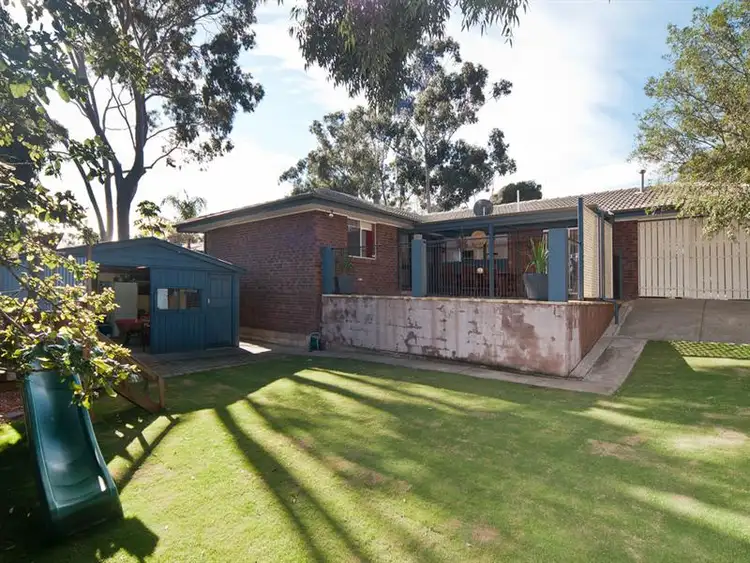 32 Oakridge Rd, Aberfoyle Park SA