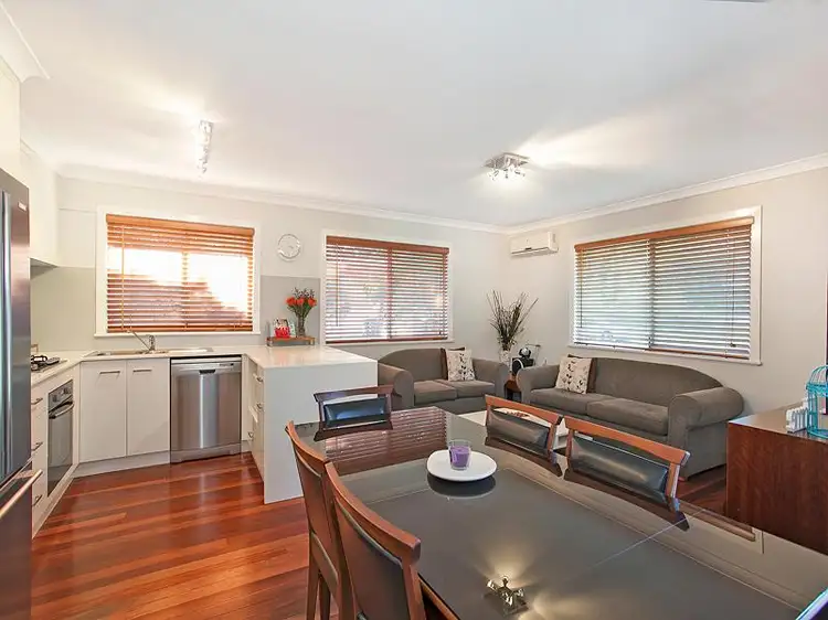 Fourth view of Homely unit listing, 1/17 Ivymount St, Nathan QLD