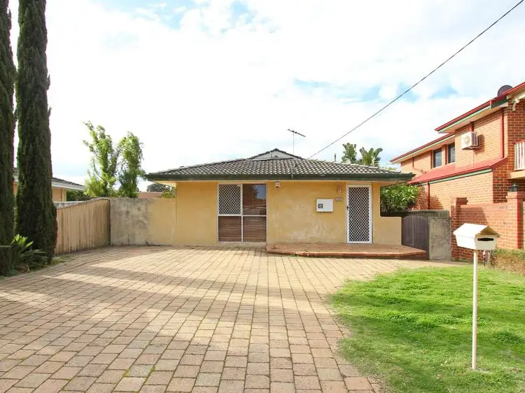 33 Lyons St, Rivervale WA