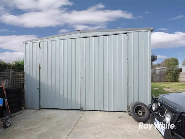 Seventh view of Homely house listing, 25 Maculata Dr, Cranbourne West VIC