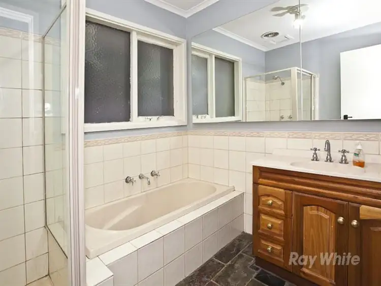 Fifth view of Homely house listing, 33 Burke Rd, Ferntree Gully VIC