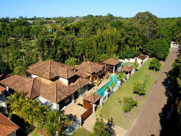 5200 Marine Drive W, Hope Island QLD