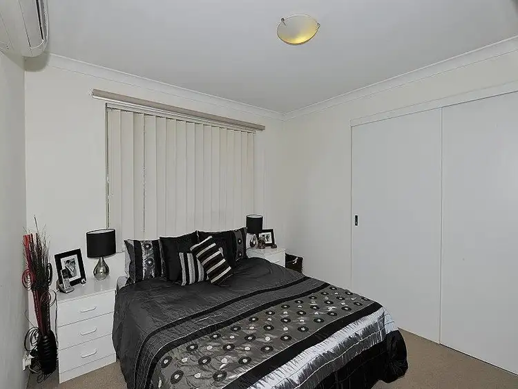 Fifth view of Homely house listing, 10 Underdale Pl, Coodanup WA