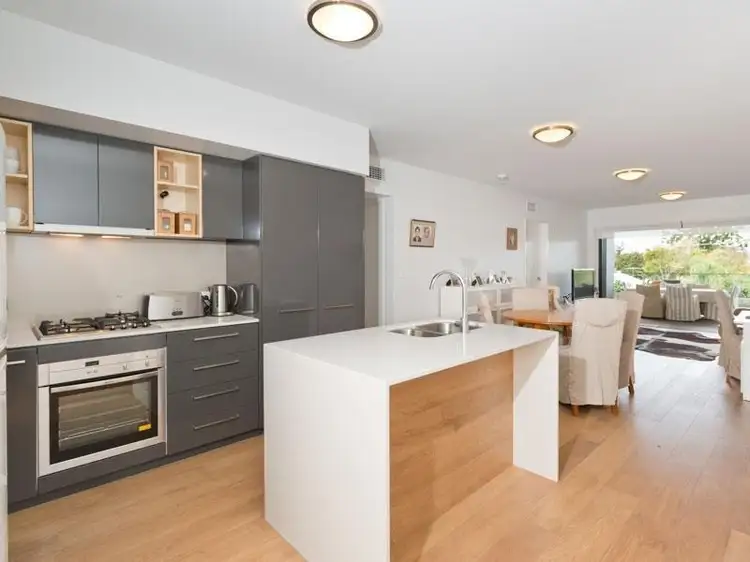3/27 Elizabeth St, Toowong QLD