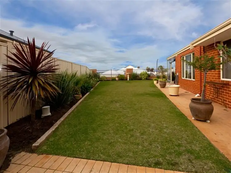 Second view of Homely house listing, 9 Danks Vsta, Baldivis WA