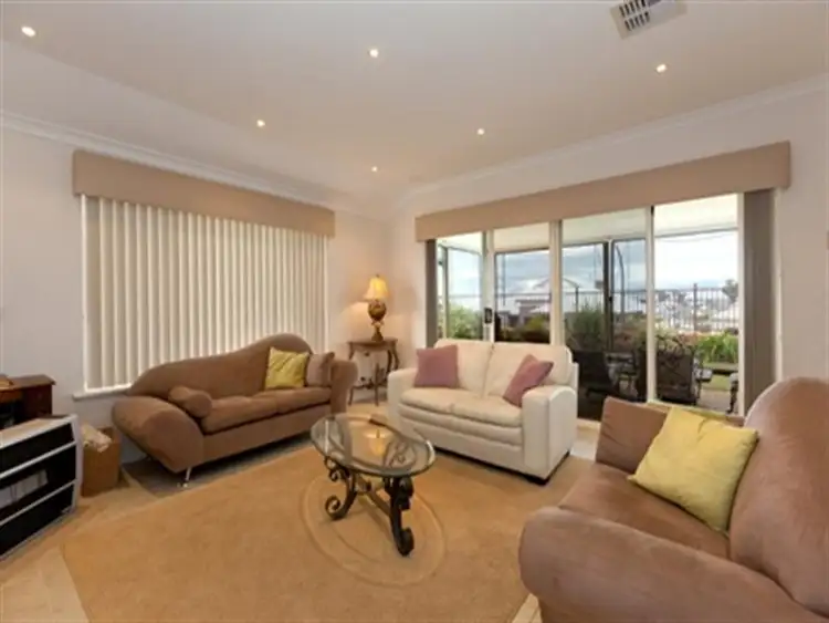 Sixth view of Homely house listing, 9 Danks Vsta, Baldivis WA
