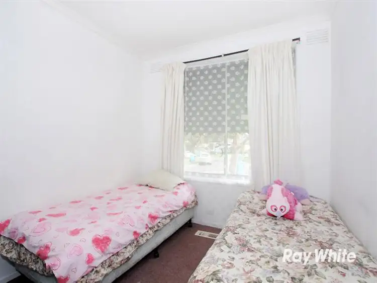 Sixth view of Homely house listing, 15 Wilam Ct, Cranbourne VIC