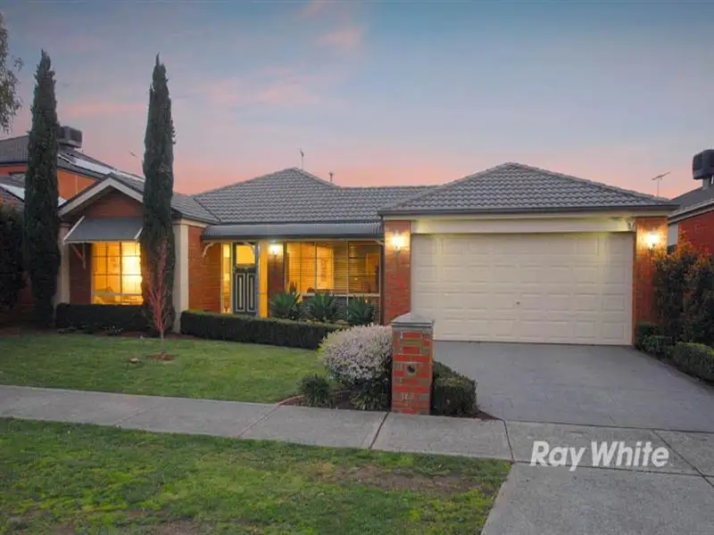 Main view of Homely house listing, 25 Sundial Ct, Berwick VIC