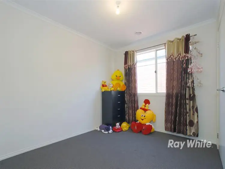 Fourth view of Homely house listing, 16 Pengana Way, Cranbourne VIC