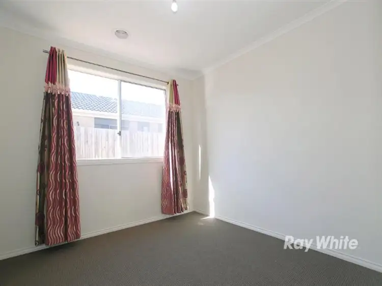 Fifth view of Homely house listing, 16 Pengana Way, Cranbourne VIC