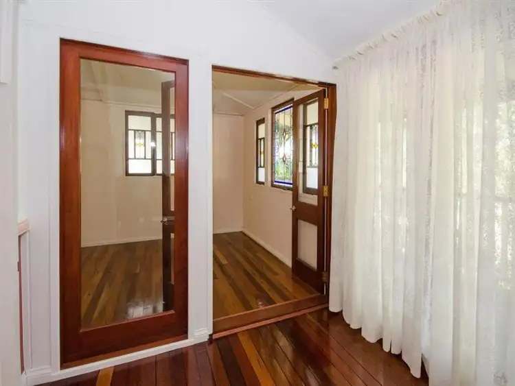 Sixth view of Homely house listing, 108 Selina St, Wynnum QLD