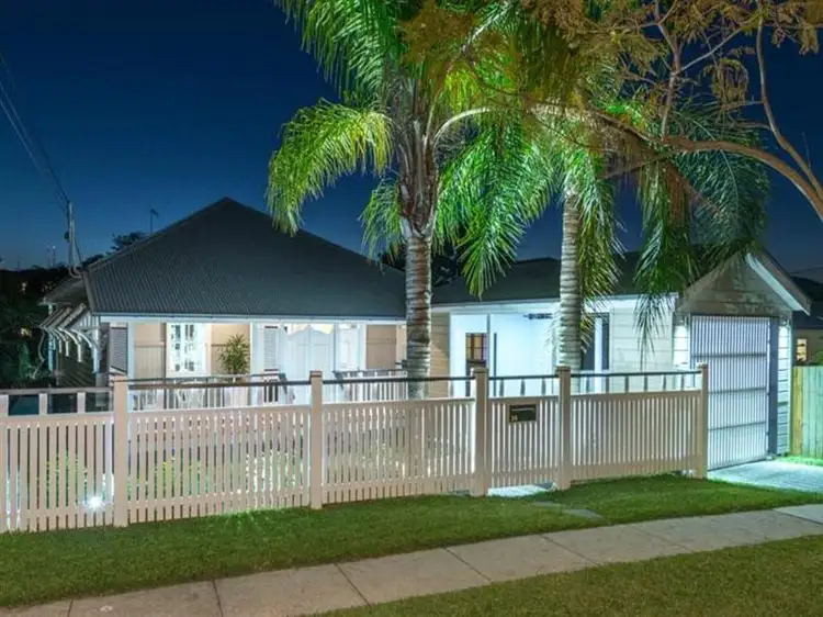 26 Accession St, Bardon QLD