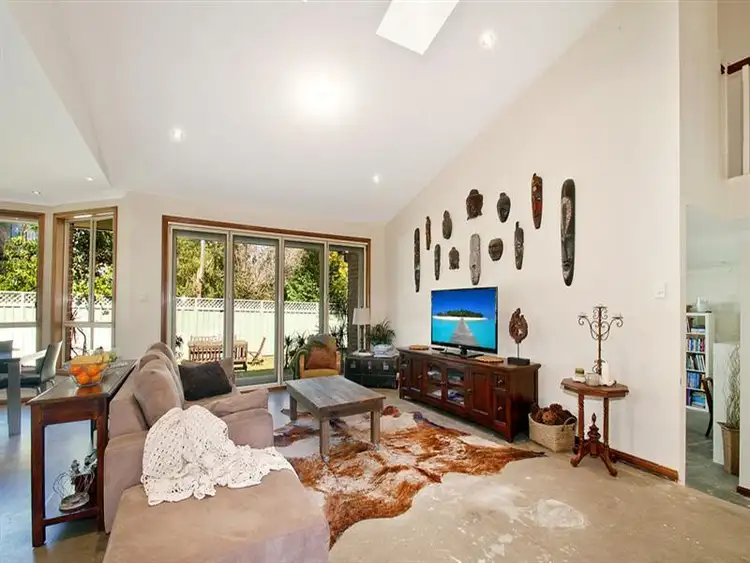 Third view of Homely house listing, 9 Kincumber Pl, Engadine NSW