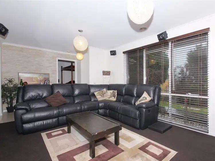 Seventh view of Homely house listing, 10 Carrum Bella Dr, Carrum Downs VIC