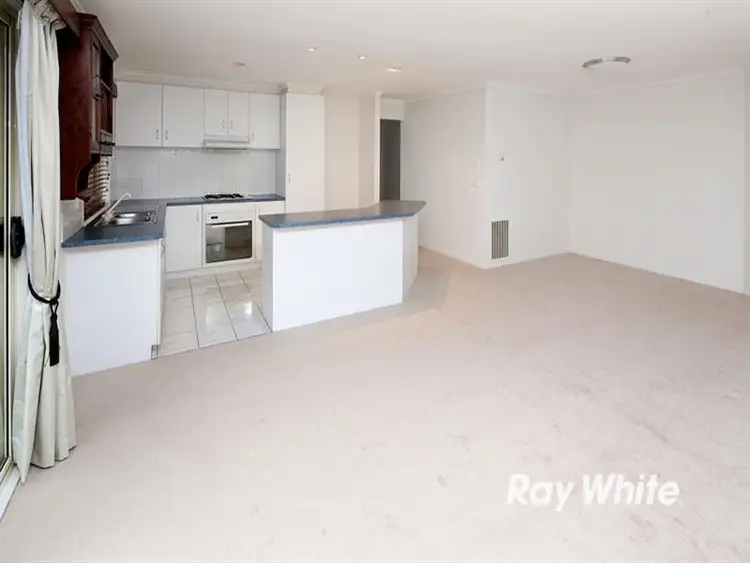 Fifth view of Homely house listing, 8 Tarwin Ct, Langwarrin VIC