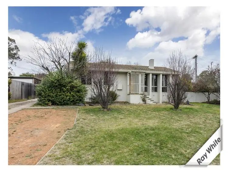 4 Kershaw Pl, Page ACT