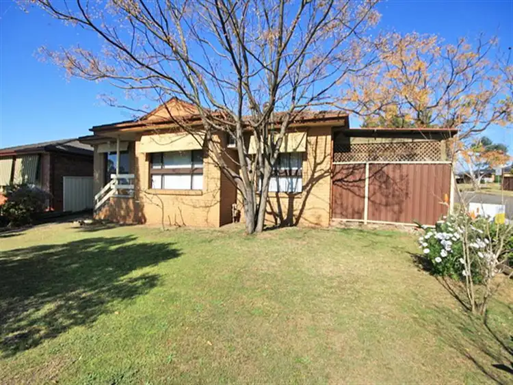 37 Delaunay St, Ingleburn NSW