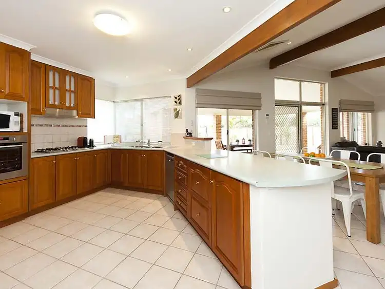 Fifth view of Homely house listing, 4 Nicoli Pl, Baldivis WA