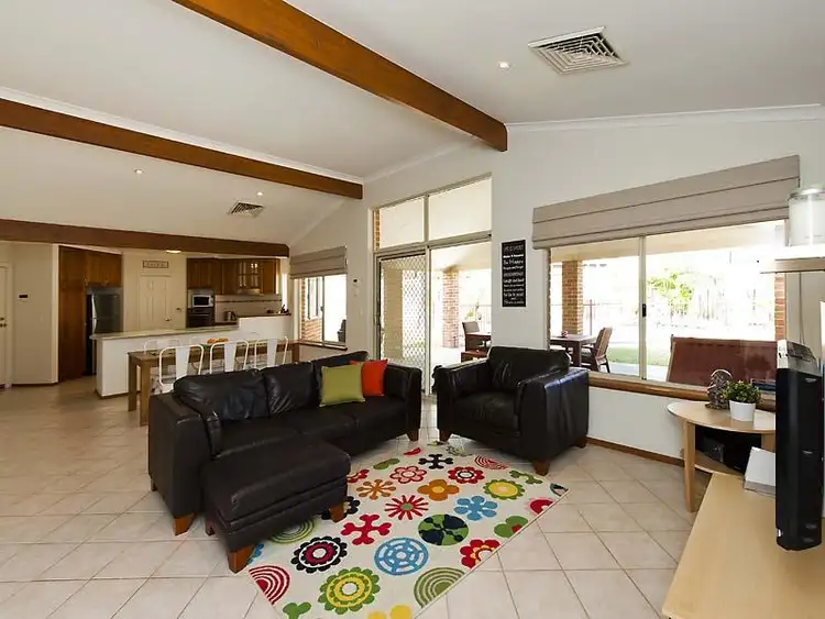 Seventh view of Homely house listing, 4 Nicoli Pl, Baldivis WA