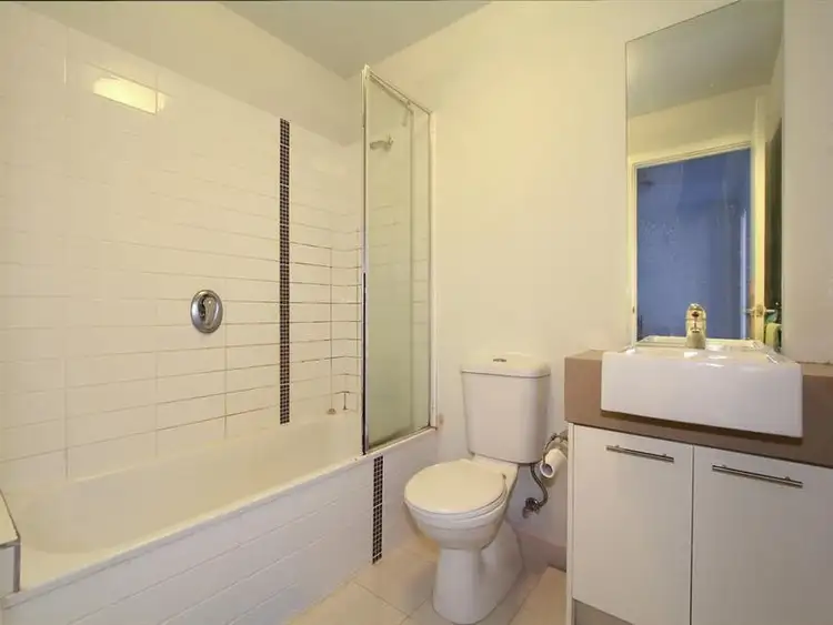 Fifth view of Homely apartment listing, 9/79 Atherton Rd, Oakleigh VIC